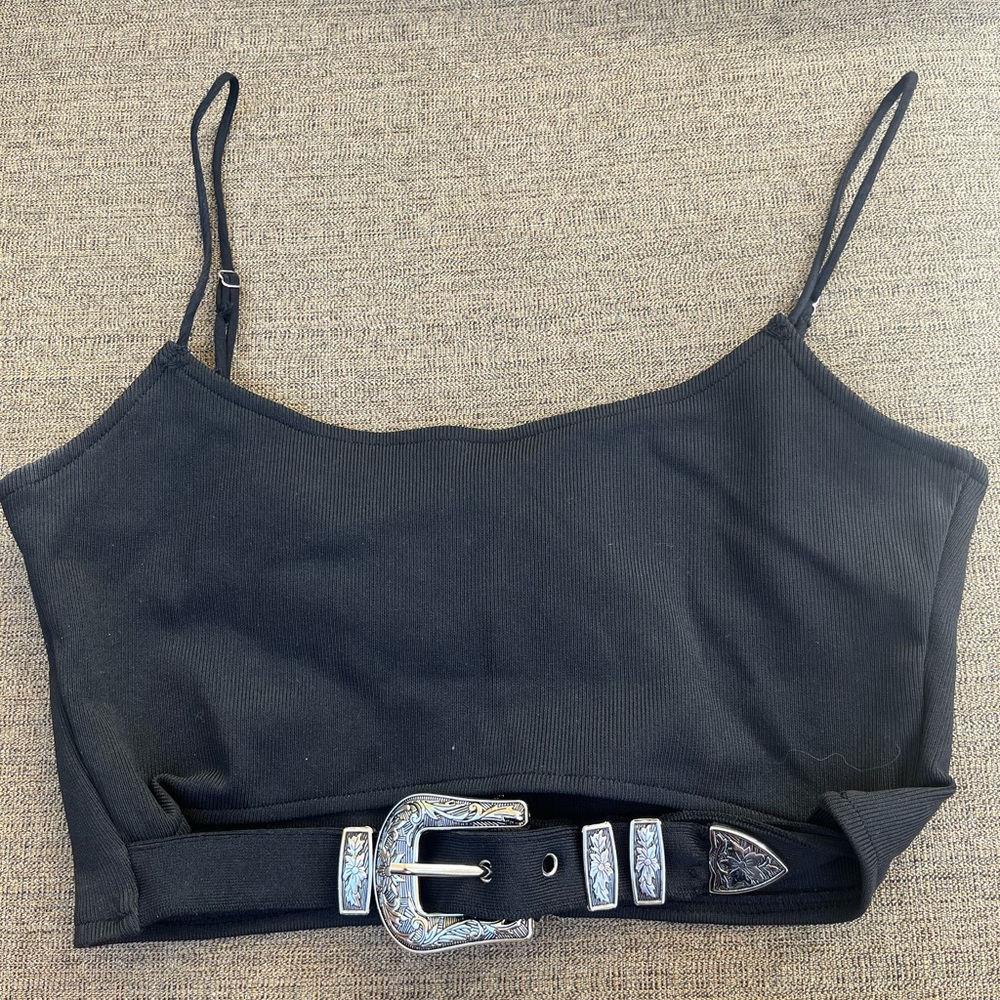 black skinny strap buckle crop top